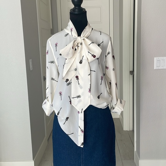 NWT Equipment Femme 💯Silk Top Size S - Picture 5 of 15